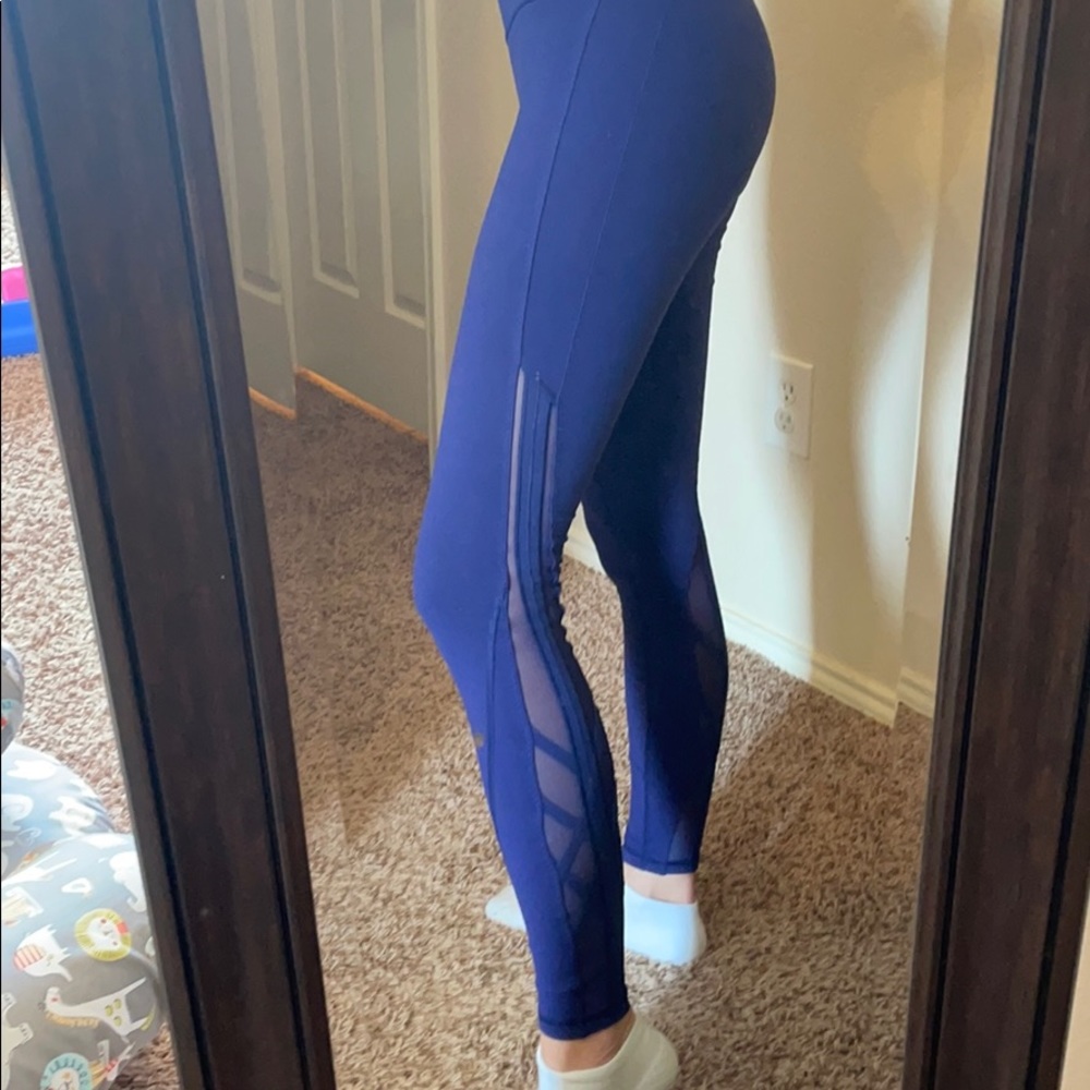 Lulu yoga pants